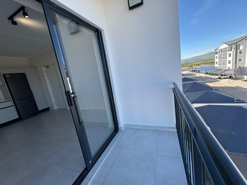 To Let 1 Bedroom Property for Rent in Sandown Western Cape